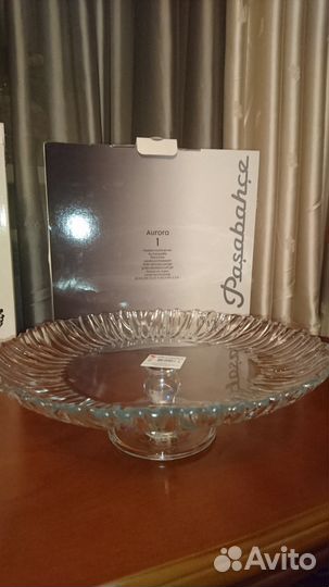 Блюда для сервировки, не продано для торта, кружки