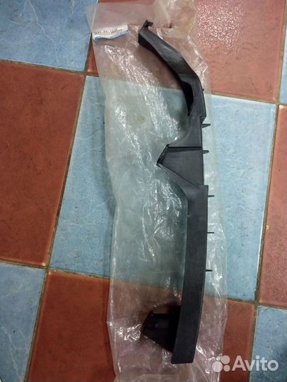 Кронштейн фар правый mazda 3 (2002-2009) (седан)