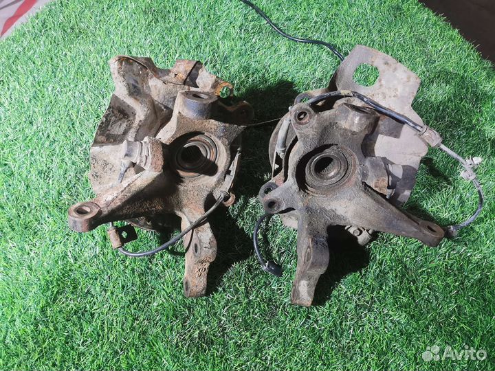 Кулак поворотный Hyundai Elantra 3 XD G4ED