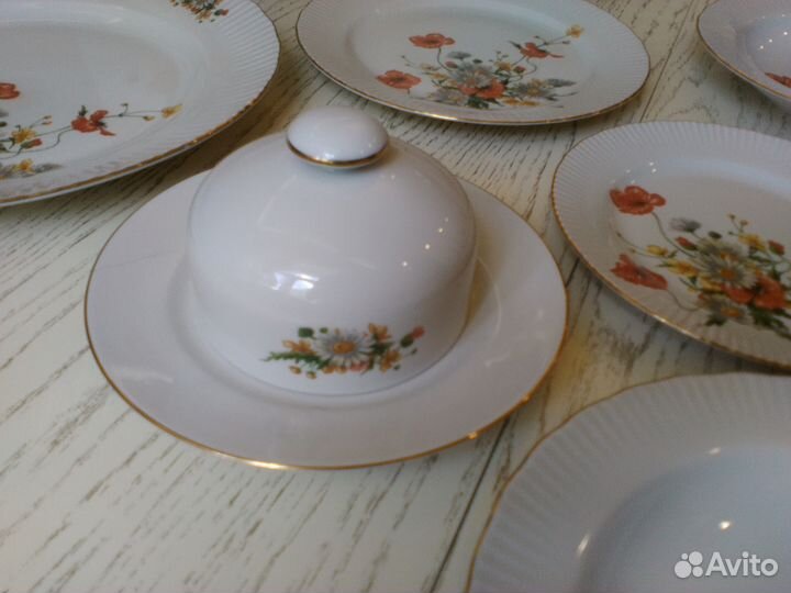 Остатки обеденного сервиза Jlmenau Graf von Henneb