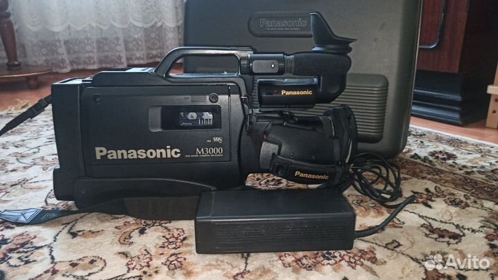 Видеокамера Panasonic M3000