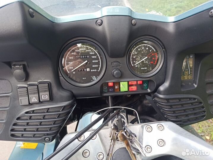 BMW R1100RT
