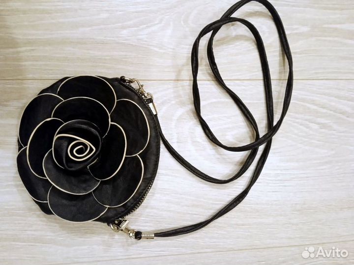 Сумочка кожаная