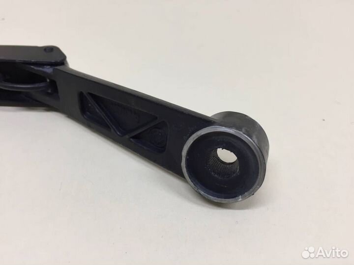 Поводок стеклоочистителя передний левый Datsun on