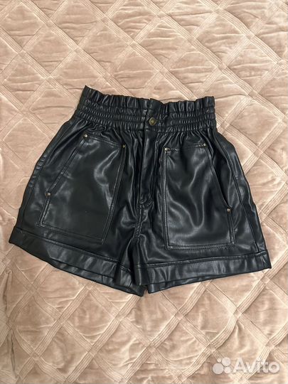 Кожаные шорты zara