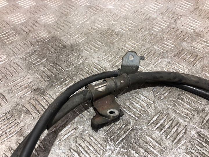 Трос ручного тормоза правый Toyota Camry V40 2azfe