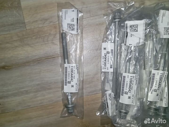 Болт ГБЦ Subaru 11095AA042