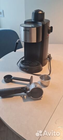 Кофеварка с капучинатором