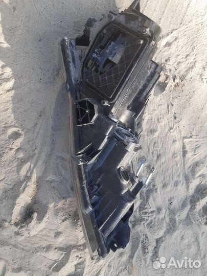 Фара Mazda 6 2010-2012г