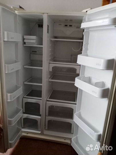 Холодильник бу LG side by side