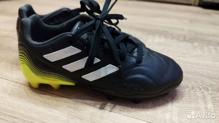 Футбольные бутсы adidas детские