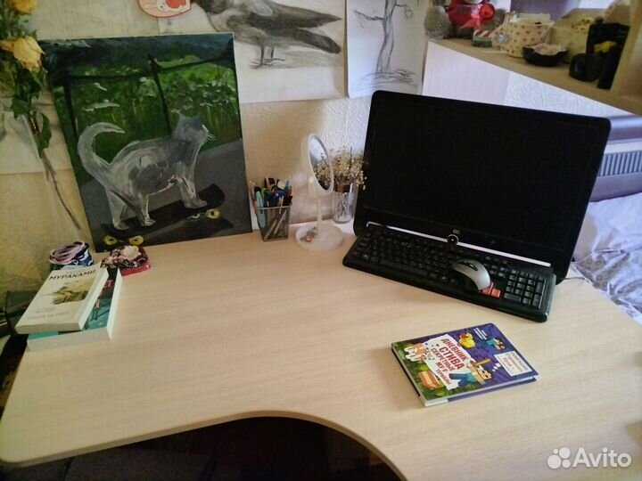 Компьютерный стол