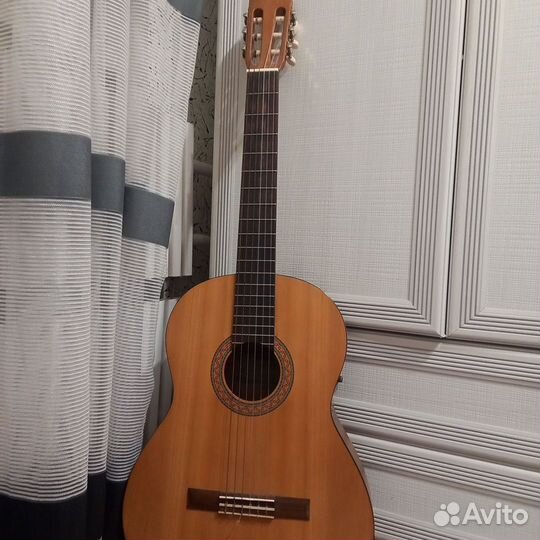 Гитара yamaha c40м