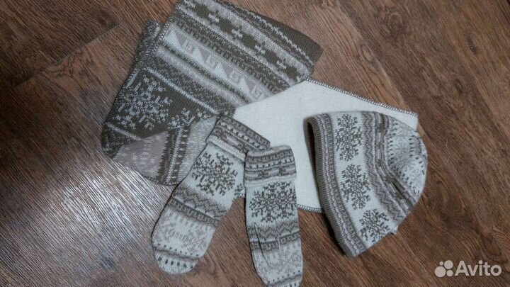 Шапка шарф варежки