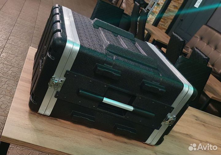 Рэковый кейс Guider 6U пластик