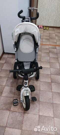 Трехколесный велосипед с родительской ручкой