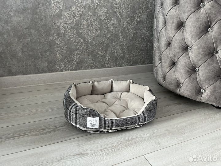 Лежанка для собак и котов