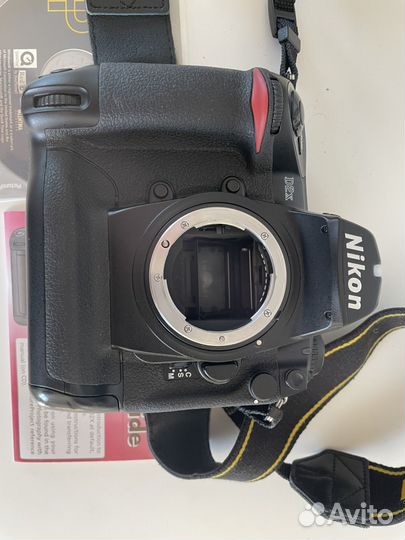 Nikon D2x (как новый)