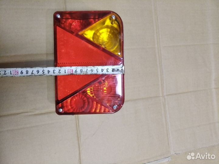 Задние фонари на легковой прицеп