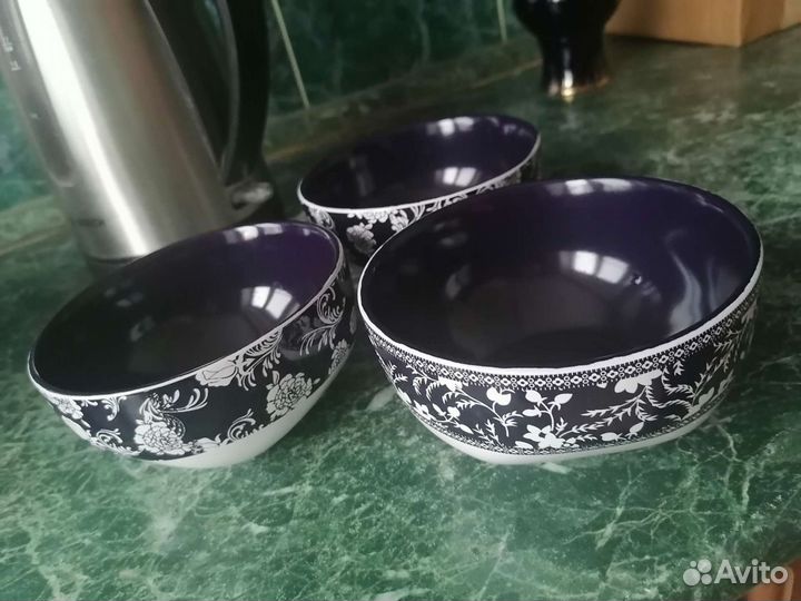 Тарелки и чашки