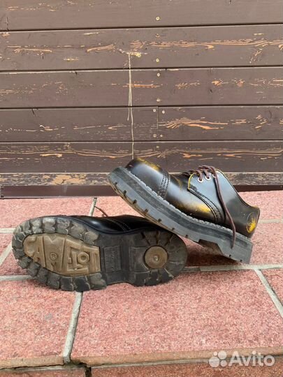 Всем привет На продажу camelot торг уместен