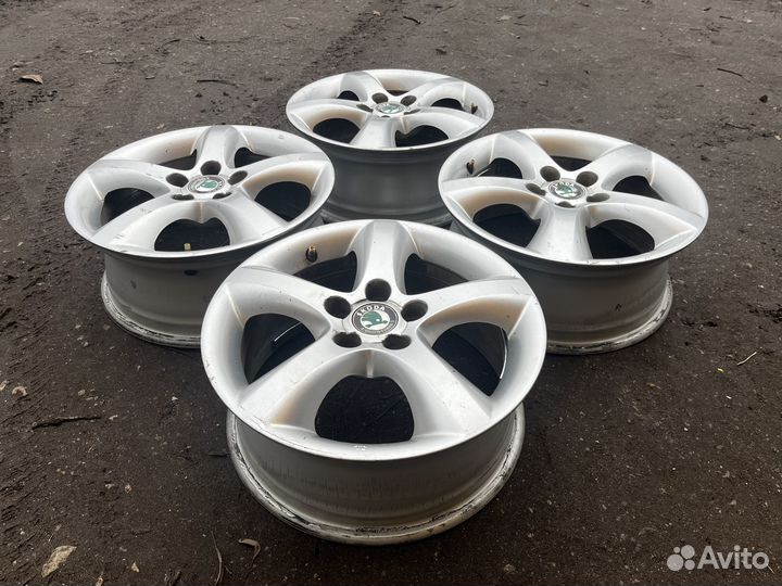 Оригинальные Литые Диски R15 Skoda 5x100 D57.1