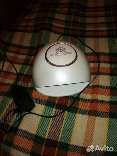 Лампа для сушки ногтей