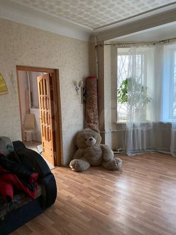 3-к. квартира, 61 м², 1/2 эт.