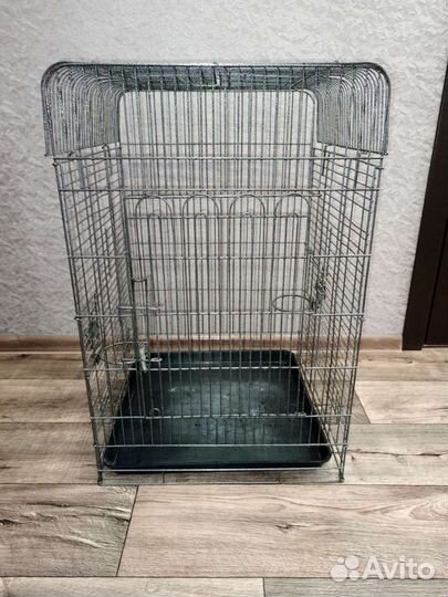 Клетка для крупного попугая