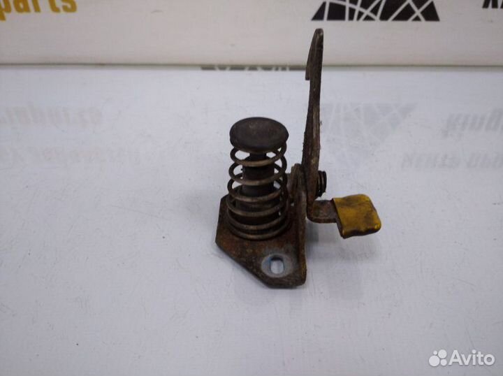 Крюк замка капота Bmw 3 E90 до рестайлинг 2.0