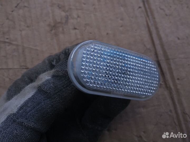 Повторитель поворота Renault Logan Largus