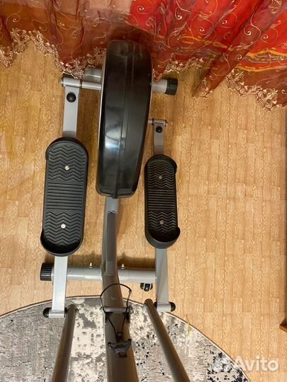 Эллиптический тренажер