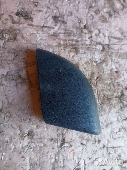 Крышка зеркала внутренняя правая Peugeot Partner