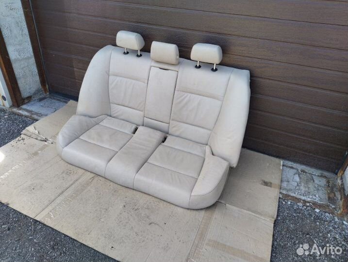 Задний диван со спинкой Bmw 3 E90XI N55B30 2011