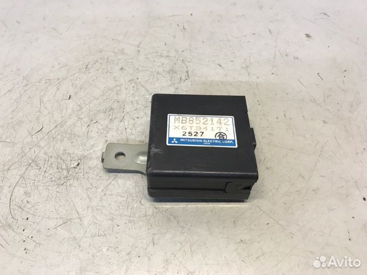 Блок управления зеркалами Mitsubishi Eterna 2.0