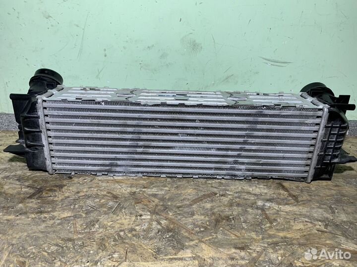 Радиатор интеркулера BMW F10 F07