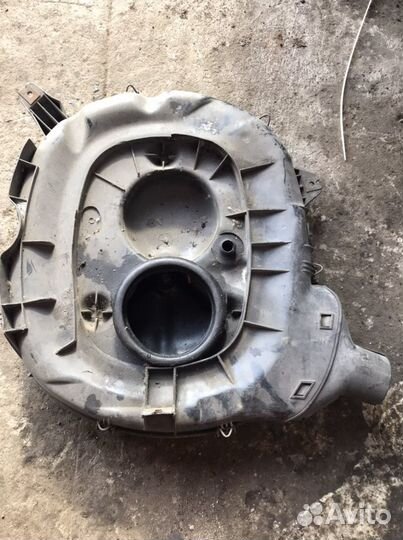 Mercedes w124 корпус воздушного фильтра