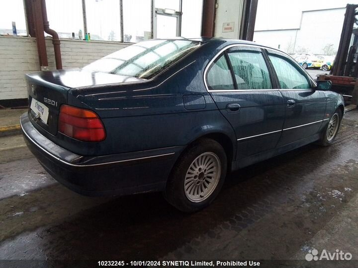 BMW E39 520I 2000 из Англии поступила в разбор