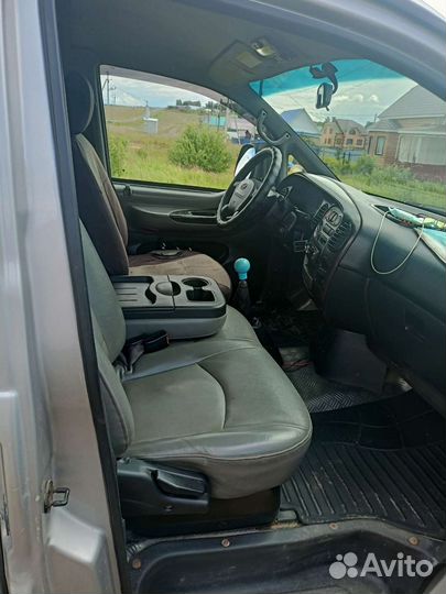 Hyundai Starex 2.5 МТ, 2006, 298 150 км