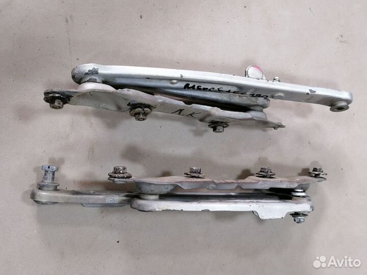 Петля капота Mercedes-Benz 190/W201 1982-93