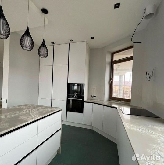 Кухонный гарнитур угловой