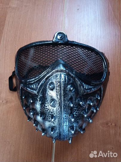 Маска с шипами для пейнтбола