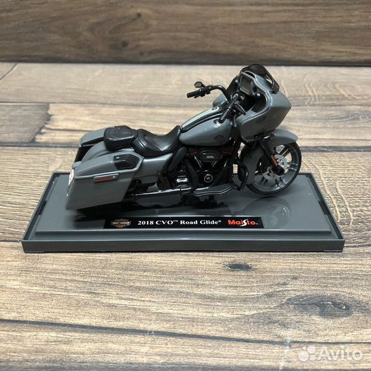 Модель мотоцикла harley davidson road glide cvo