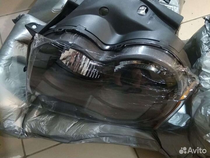 Фары джип гранд черокиWK1