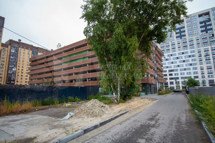 Машиноместо, 13 м²
