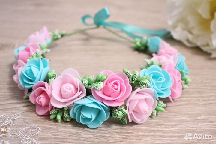 Венок из роз, ободок диадема из бусин