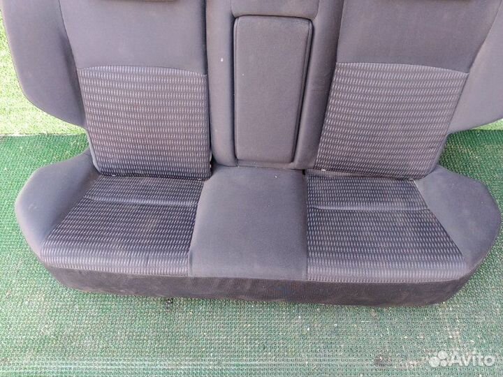 Сиденье заднее Mitsubishi Lancer 10 1.6 4A92 АКПП