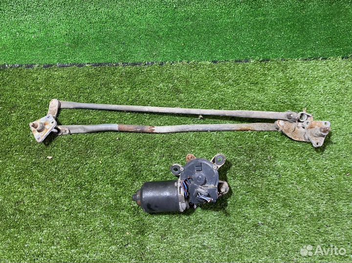 Трапеция дворников Toyota Mark 2 JX 80,81