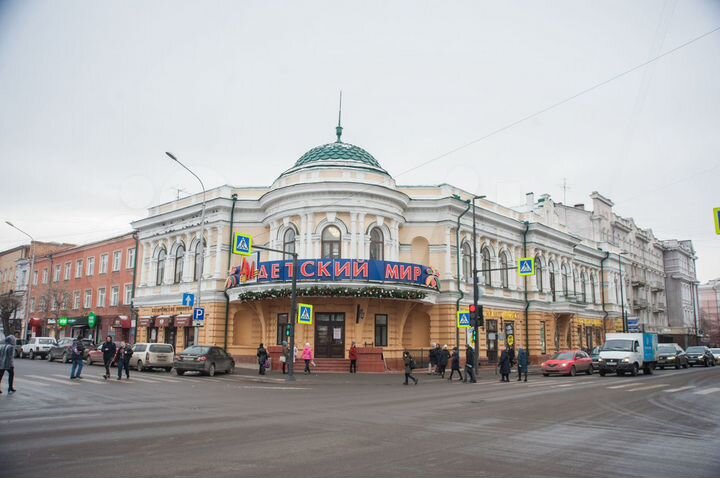 Торговое помещение, 317 м²