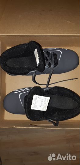 Лыжные ботинки